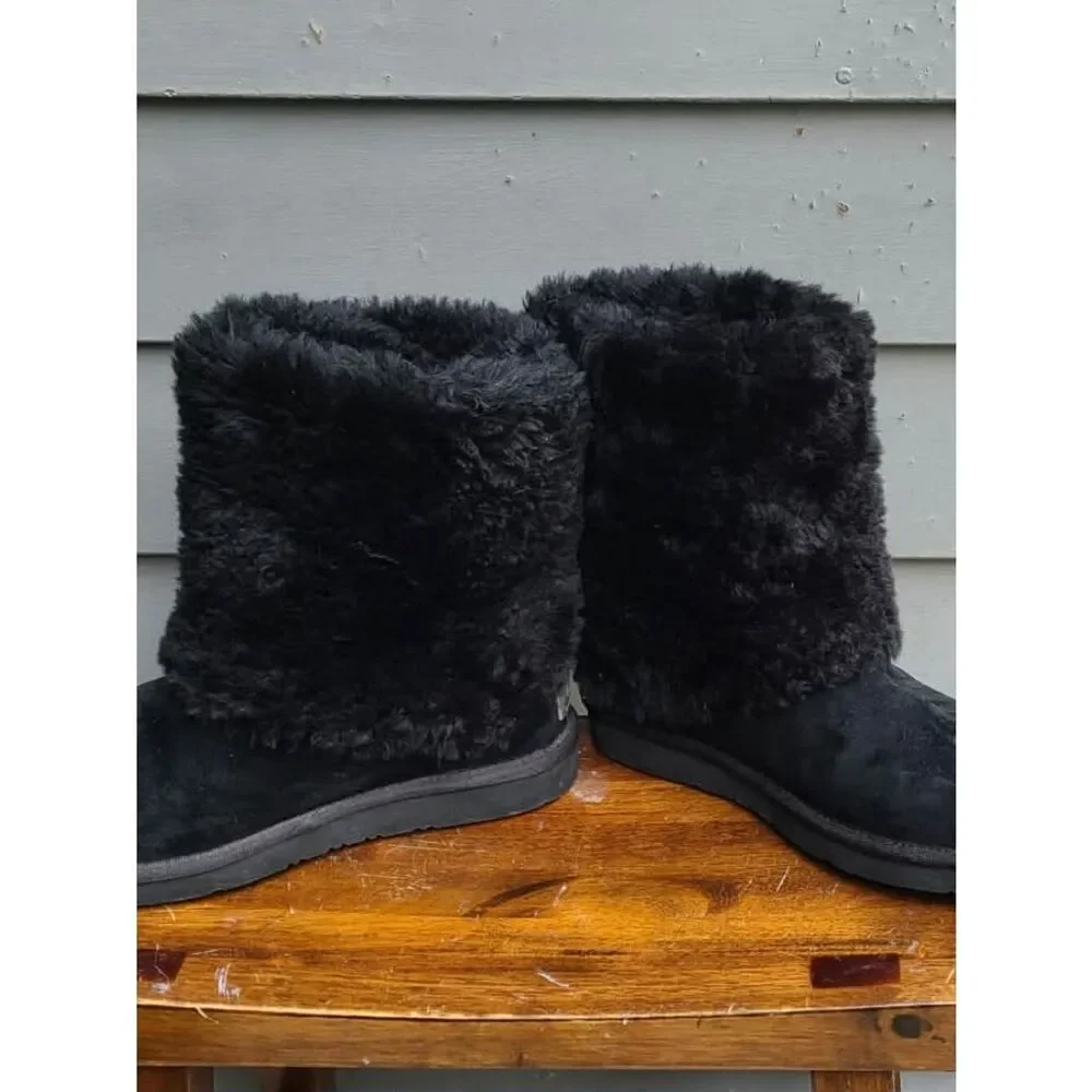 UGG Australia Black Patten Suede Shearling Boots size 8